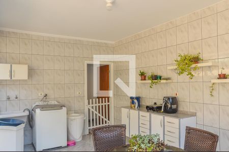 Casa à venda com 248m², 3 quartos e 2 vagasÁrea de Serviço