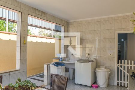 Casa à venda com 248m², 3 quartos e 2 vagasÁrea de Serviço