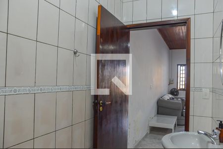 Casa à venda com 248m², 3 quartos e 2 vagasBanheiro de serviço