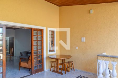 Casa à venda com 248m², 3 quartos e 2 vagasChurrasqueira