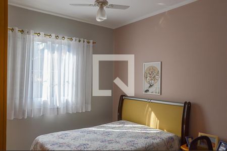 Casa à venda com 248m², 3 quartos e 2 vagasQuarto 2