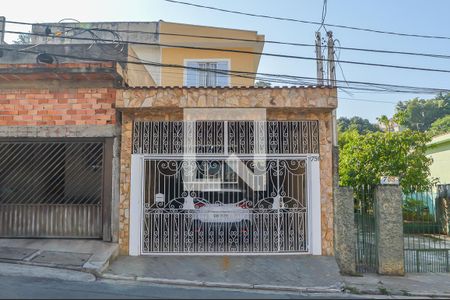 Casa à venda com 248m², 3 quartos e 2 vagasFachada 