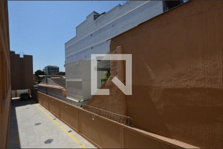 Vista da Sala de apartamento para alugar com 2 quartos, 97m² em Brás de Pina, Rio de Janeiro
