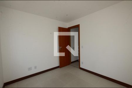 Quarto 1 de apartamento para alugar com 2 quartos, 97m² em Brás de Pina, Rio de Janeiro