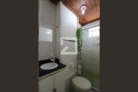 Banheiro de apartamento para alugar com 2 quartos, 70m² em Camorim, Rio de Janeiro