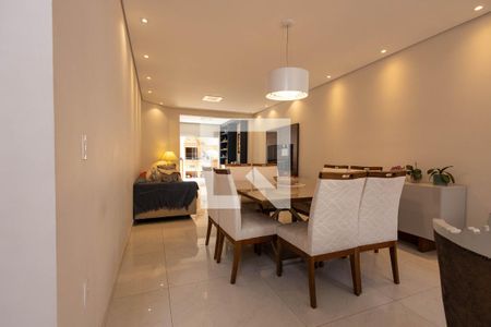 Sala  de casa de condomínio para alugar com 4 quartos, 168m² em Jardim Park Real, Indaiatuba