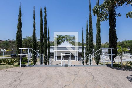 Casa de condomínio para alugar com 168m², 4 quartos e 2 vagas Casa de condomínio para alugar com 168m², 4 quartos e 2 vagasFachada