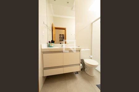 Casa de condomínio para alugar com 168m², 4 quartos e 2 vagas Casa de condomínio para alugar com 168m², 4 quartos e 2 vagasLavabo