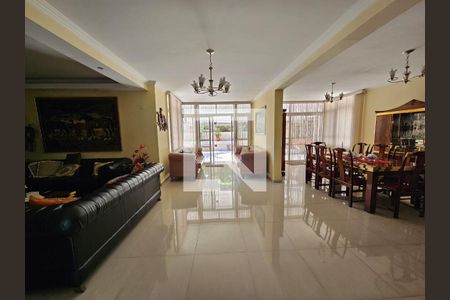 Sala 1 de casa à venda com 4 quartos, 300m² em Jardim Leonor, São Paulo