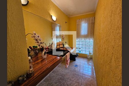 Casa à venda com 300m², 4 quartos e 4 vagasLavabo