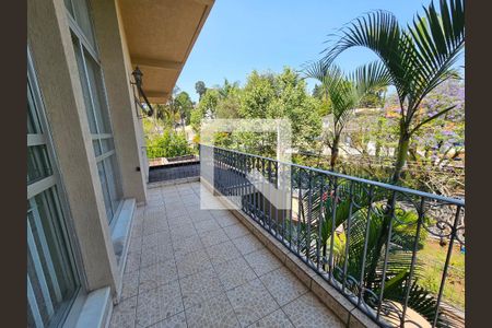 Casa à venda com 300m², 4 quartos e 4 vagasVaranda