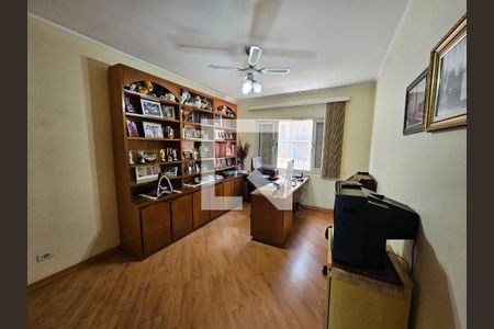 Casa à venda com 300m², 4 quartos e 4 vagasQuarto 2