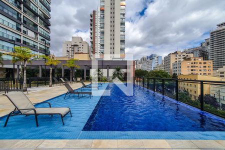 Studio para alugar com 42m², 1 quarto e 1 vaga Studio para alugar com 42m², 1 quarto e 1 vagaPiscina