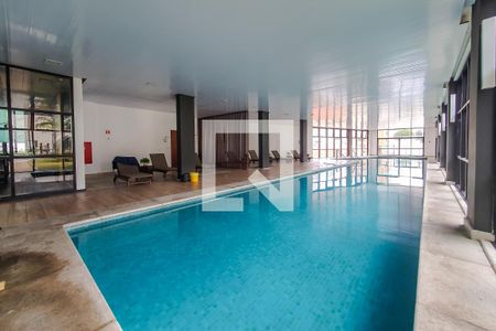 Studio para alugar com 42m², 1 quarto e 1 vaga Studio para alugar com 42m², 1 quarto e 1 vagaPiscina Coberta