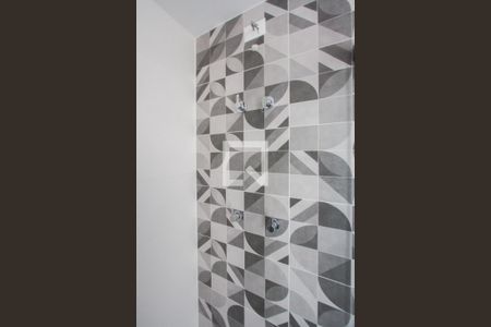 Banheiro de kitnet/studio para alugar com 1 quarto, 24m² em Santo Amaro, São Paulo
