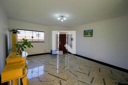 Sala de casa à venda com 4 quartos, 250m² em Parque Jaçatuba, Santo André