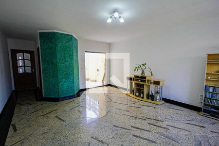 Sala de casa à venda com 4 quartos, 250m² em Parque Jaçatuba, Santo André