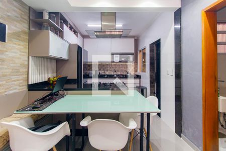 Cozinha de casa para alugar com 2 quartos, 80m² em Vila Primavera, São Paulo