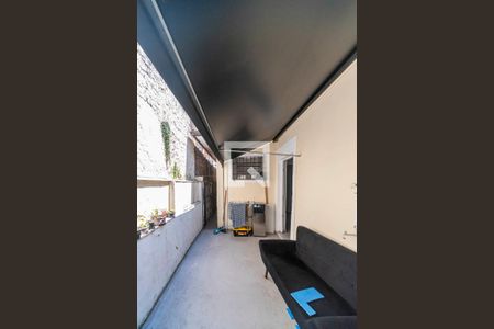 Casa à venda com 90m², 3 quartos e 2 vagas Casa à venda com 90m², 3 quartos e 2 vagasÁrea de Serviço