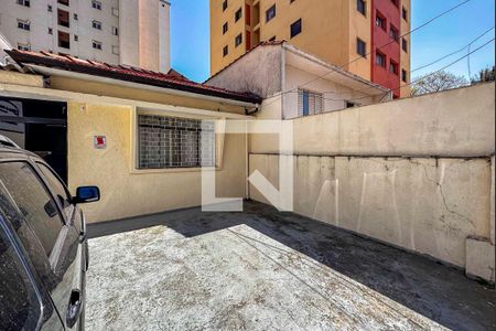 Casa à venda com 90m², 3 quartos e 2 vagas Casa à venda com 90m², 3 quartos e 2 vagasGaragem e Fachada