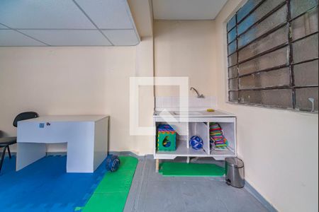 Casa à venda com 90m², 3 quartos e 2 vagas Casa à venda com 90m², 3 quartos e 2 vagasCozinha