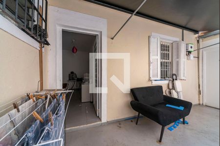 Casa à venda com 90m², 3 quartos e 2 vagas Casa à venda com 90m², 3 quartos e 2 vagasÁrea de Serviço