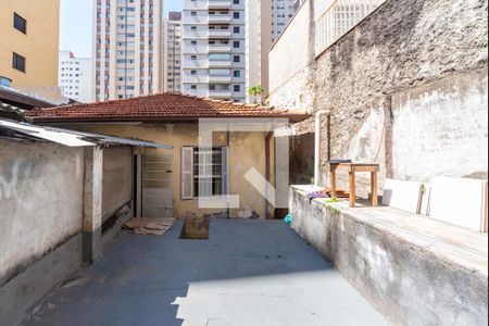 Casa à venda com 90m², 3 quartos e 2 vagas Casa à venda com 90m², 3 quartos e 2 vagasQuintal Fundos