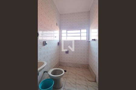 Casa à venda com 60m², 2 quartos e 2 vagasBanheiro