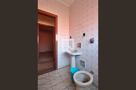 Casa à venda com 60m², 2 quartos e 2 vagasBanheiro