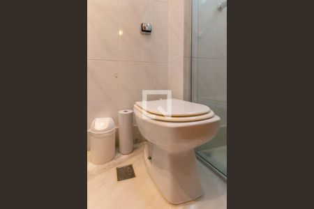 Apartamento à venda com 116m², 3 quartos e 2 vagas Apartamento à venda com 116m², 3 quartos e 2 vagasBanheiro da Suíte