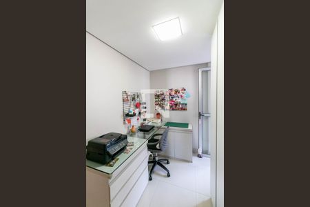 Apartamento à venda com 116m², 3 quartos e 2 vagas Apartamento à venda com 116m², 3 quartos e 2 vagasEscritório
