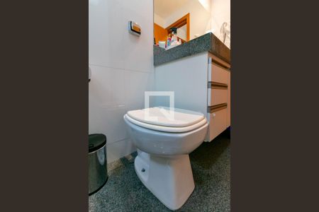 Apartamento à venda com 116m², 3 quartos e 2 vagas Apartamento à venda com 116m², 3 quartos e 2 vagasBanheiro Social