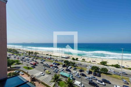 Apartamento à venda com 225m², 3 quartos e 2 vagas Apartamento à venda com 225m², 3 quartos e 2 vagasCobertura Vista