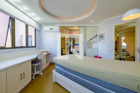 Apartamento à venda com 225m², 3 quartos e 2 vagas Apartamento à venda com 225m², 3 quartos e 2 vagasSuíte 3