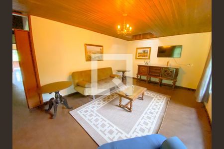 Sala de casa para alugar com 2 quartos, 130m² em São João do Rio Vermelho, Florianópolis