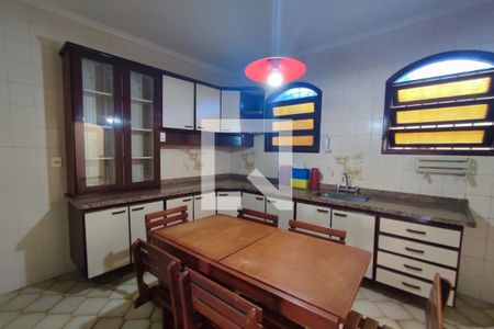 Casa para alugar com 157m², 3 quartos e 2 vagas Casa para alugar com 157m², 3 quartos e 2 vagasCozinha