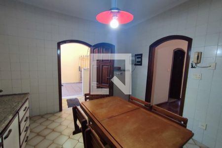 Casa para alugar com 157m², 3 quartos e 2 vagas Casa para alugar com 157m², 3 quartos e 2 vagasCozinha