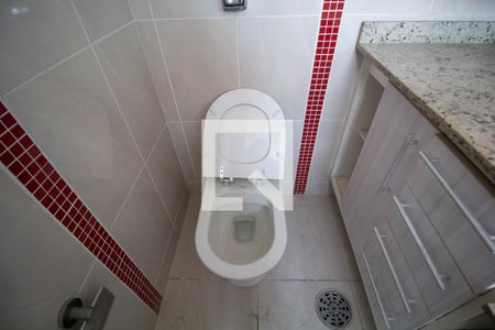 Apartamento à venda com 137m², 3 quartos e 2 vagas Apartamento à venda com 137m², 3 quartos e 2 vagasBanheiro da Suíte