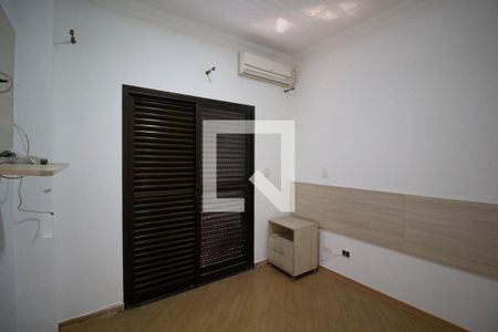Apartamento à venda com 137m², 3 quartos e 2 vagas Apartamento à venda com 137m², 3 quartos e 2 vagasSuíte
