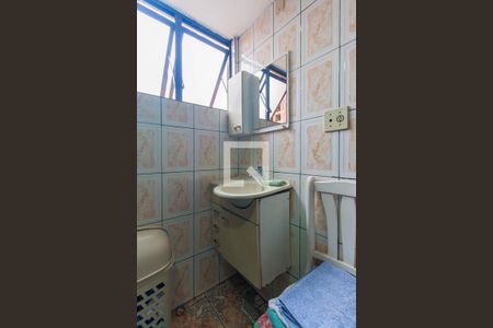 Apartamento à venda com 72m², 2 quartos e 1 vaga Apartamento à venda com 72m², 2 quartos e 1 vagaBanheiro