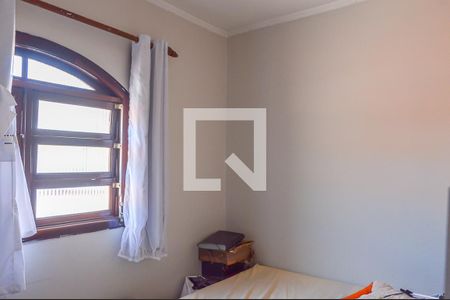 Casa à venda com 239m², 4 quartos e 2 vagasQuarto 1