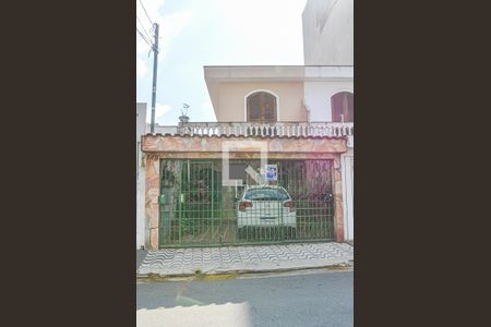 Casa à venda com 239m², 4 quartos e 2 vagasFachada