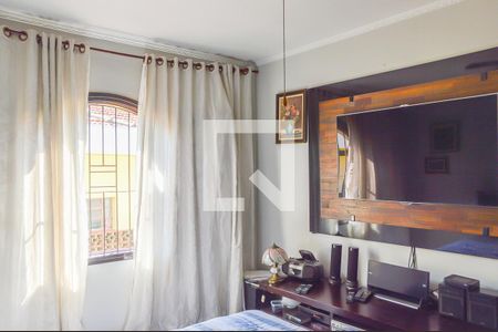 Casa à venda com 239m², 4 quartos e 2 vagasQuarto 2