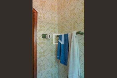 Casa à venda com 239m², 4 quartos e 2 vagasBanheiro da Suíte