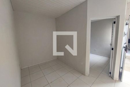 Sala de casa para alugar com 1 quarto, 33m² em Parque Maria Helena, Suzano