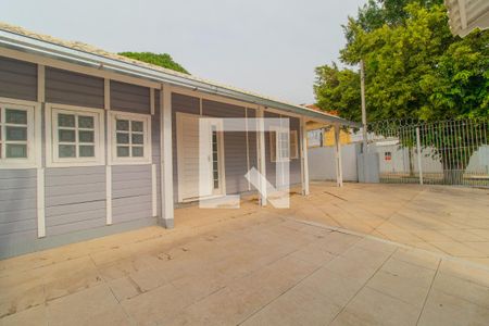 Casa à venda com 101m², 3 quartos e 3 vagasFachada