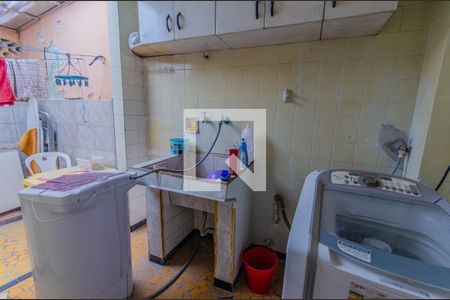 Casa à venda com 135m², 3 quartos e 1 vagaÁrea de Serviço