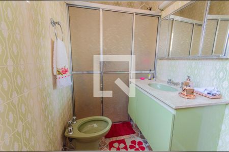 Casa à venda com 135m², 3 quartos e 1 vagaBanheiro