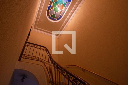 Casa para alugar com 90m², 1 quarto e sem vaga Casa para alugar com 90m², 1 quarto e sem vagaEscada do prédio