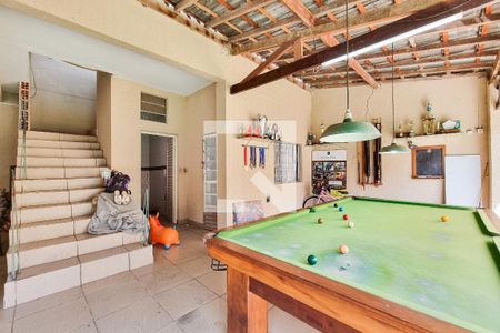 Casa para alugar com 400m², 4 quartos e 10 vagasQuintal